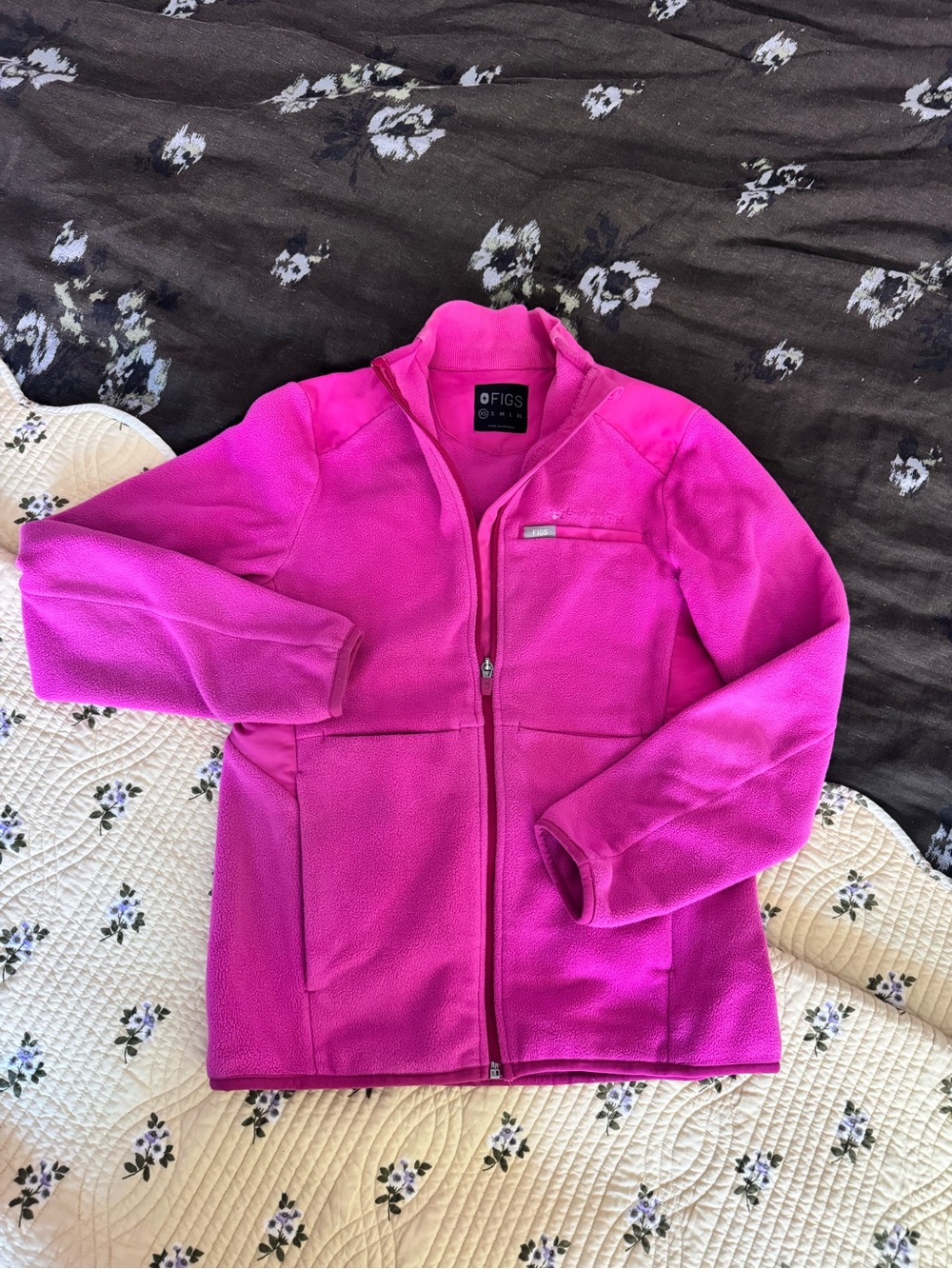Figs On Shift Full‑Zip Fleece Jacket - Bright Pink